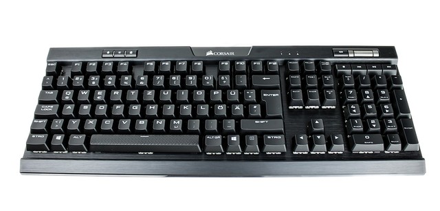 Corsair giới thiệu 2 chiếc bàn phím cơ mới cực hot: K70 RGB MK.2 và Strafe RGB MK.2