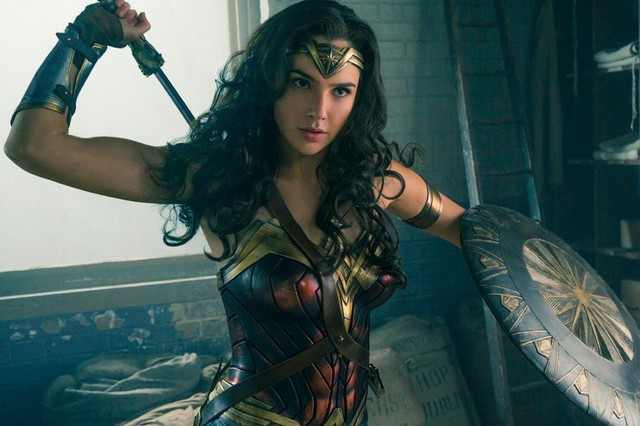 Gal Gadot, nữ siêu anh hùng “Wonder Woman” gánh cả DCEU trên vai