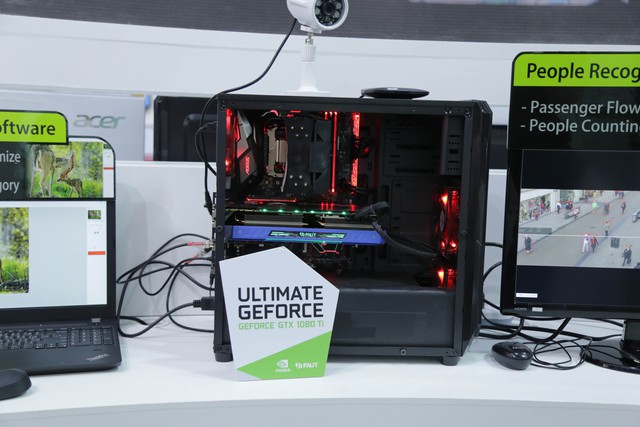 Ngoài đồ công nghệ, Computex 2018 còn có vô vàn gái xinh nữa, mời các bạn cùng ngắm