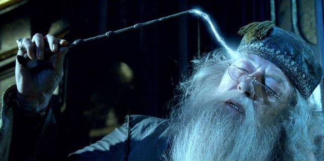20 điều vô nghĩa mà chả mấy ai biết về bộ ba nhân vật chính của Harry Potter (P.2) - Ảnh 9.