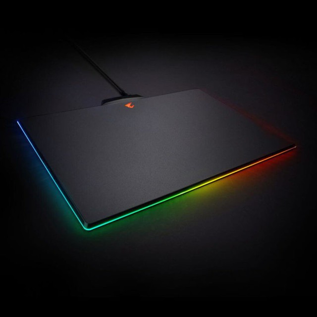 Gigabyte ra mắt MousePad RGB mới: Đơn giản nhưng tinh tế, đầy cuốn hút - Ảnh 1.