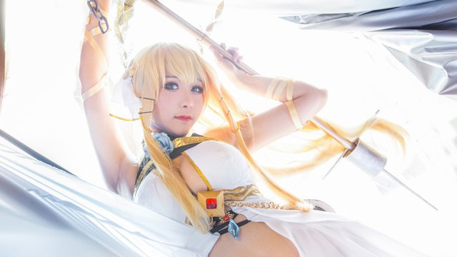 Lại nóng mắt với cosplay HMS Glorious trong Azur Lane - Ảnh 5.