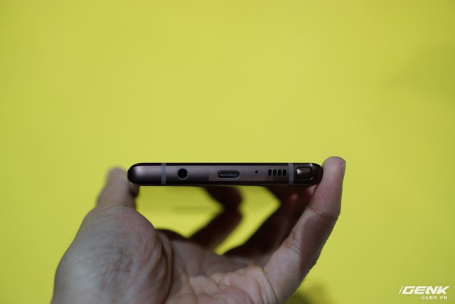 Ảnh thực tế Galaxy Note9 vừa mới ra mắt: Có những gì đỉnh hơn người tiền nhiệm Note8? - Ảnh 11.