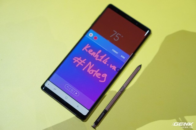 Ảnh thực tế Galaxy Note9 vừa mới ra mắt: Có những gì đỉnh hơn người tiền nhiệm Note8? - Ảnh 19.