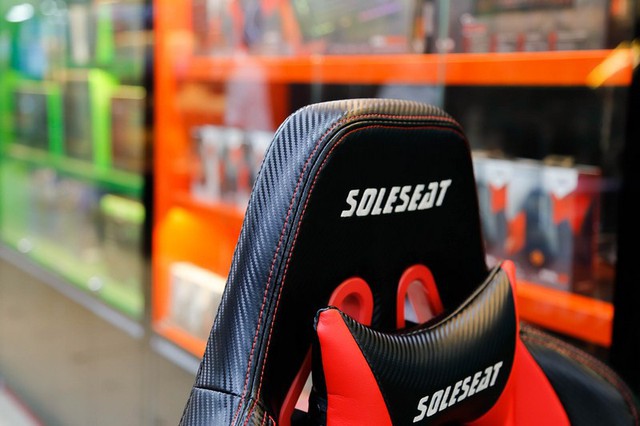 SoleSeat V6 Gaming Chair: Bỏ 6 triệu đồng mua ghế gaming như ngồi trên xe đua - Ảnh 5.