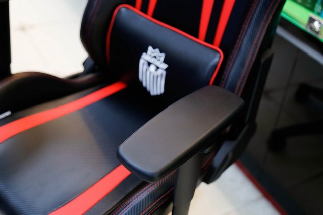 SoleSeat V6 Gaming Chair: Bỏ 6 triệu đồng mua ghế gaming như ngồi trên xe đua - Ảnh 7.