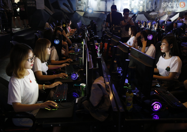 Săm soi giải LMHT nữ POW Ladies Cup: toàn người xinh lại còn chơi game đỉnh - Ảnh 6.