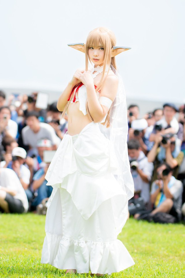 Đi diễn chơi 1 ngày, nữ cosplayer số 1 Nhật Bản nhẹ nhàng kiếm hơn 2 tỷ đồng trong nháy mắt - Ảnh 3.