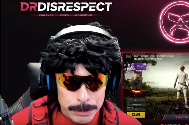 Streamer nổi tiếng Dr Disrespect nhận hai phát súng vào nhà ngay khi đang lên sóng - Ảnh 1.