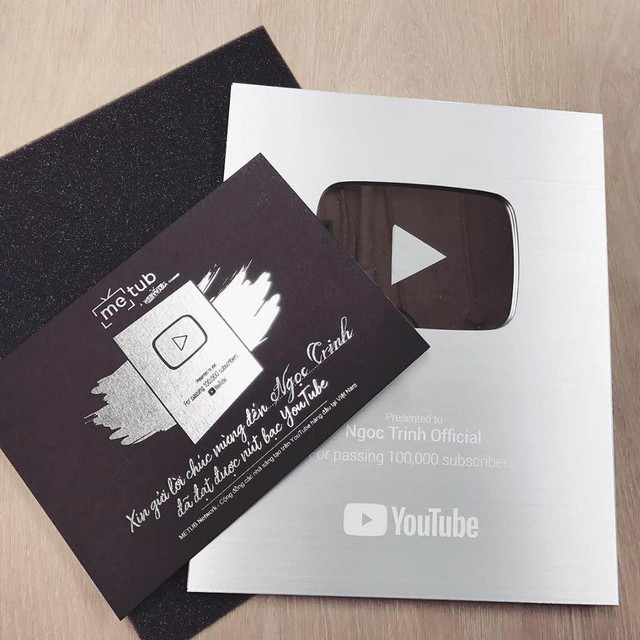 Một năm tập làm youtuber, Ngọc Trinh đã nhận được nút bạc - Ảnh 3.
