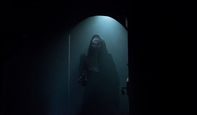 Không chỉ là phim kinh dị, The Nun còn giúp bạn tránh bị ma ám với 17 bài học hữu ích sau đây - Ảnh 8.