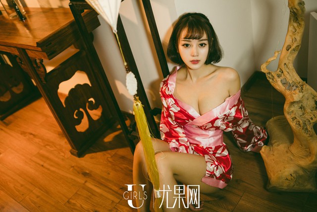 Cùng chiêm ngưỡng bộ cosplay bỏng mắt của Zhao Xiaomi - cô nàng người mẫu ngây thơ vô số tội - Ảnh 8.