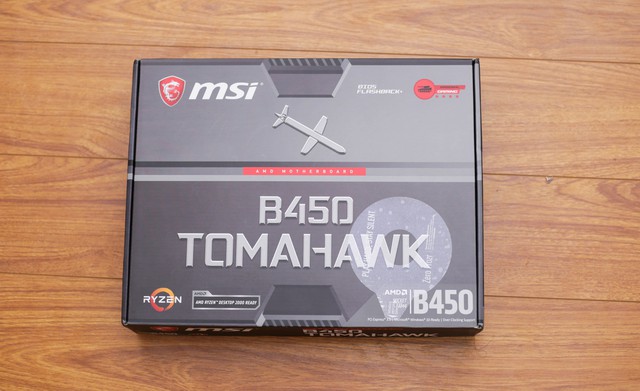 MSI B450 Tomahawk - Bo mạch chủ đẹp người đẹp cả nết cho máy tính chiến game tầm trung - Ảnh 1.