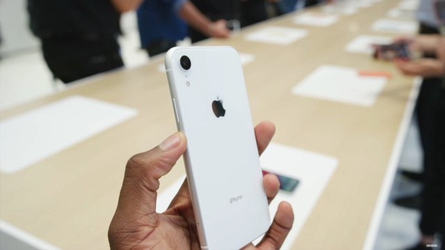 Soi kỹ từng màu của XR, mẫu iPhone dự kiến bán chạy hơn cả XS và XS Max - Ảnh 4.