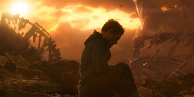 Avengers: Infinity War - Sống sót sau cú búng tay của Thanos không phải là điều may mắn mà chỉ kéo dài thêm sự đau khổ của Iron Man? - Ảnh 3.
