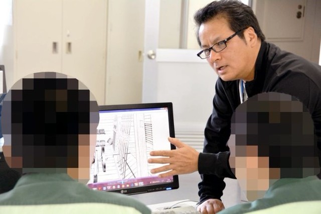 Một nhà tù Nhật Bản cho phép các tù nhân làm việc với tư cách là trợ lý Manga