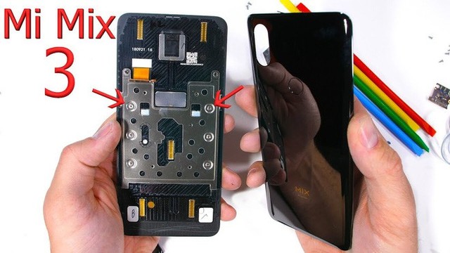 JerryRigEverything mổ bụng Mi Mix 3: Rất nhiều nam châm, cáp sạc của bên thứ 3 có thể không tương thích với máy - Ảnh 3.