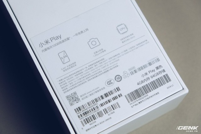 Trên tay Xiaomi Mi Play giá 4 triệu: Màn hình giọt nước, chip Helio P35, tặng kèm SIM data nhưng không dùng được ở VN - Ảnh 2.