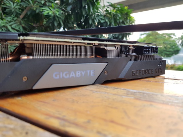Gigabyte RTX 2070 SUPER không chỉ khiến đối thủ phải lo lắng mà còn cả người anh em chung nhà cũng phải chào thua - Ảnh 6.