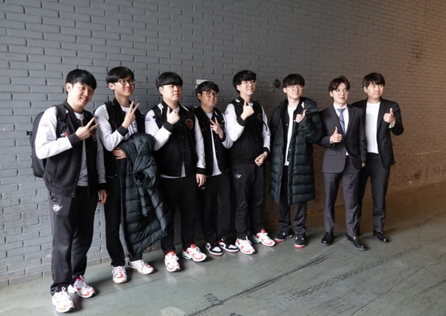 LMHT: Bán Kết 2 CKTG 2019 - Faker và SKT T1 sẽ báo thù hay tiếp tục ôm hận trước G2 Esports? - Ảnh 1.