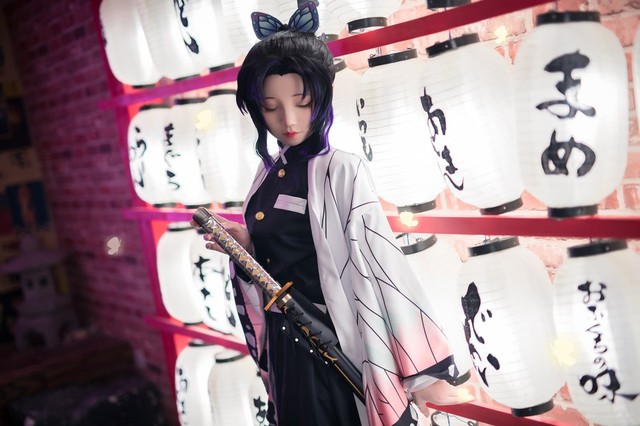 Trùng trụ Kochou Shinobu thoát tục tựa tiên nữ qua loạt ảnh cosplay đẹp mê hồn - Ảnh 10.