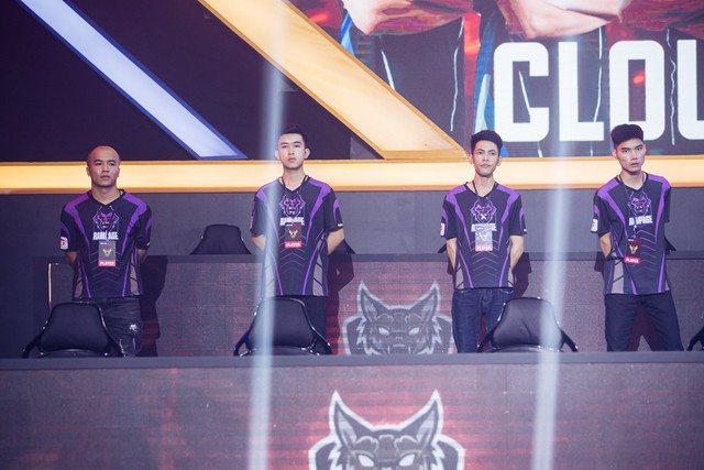 Mở màn Chung Kết Đấu Trường Sinh Tồn 2019: Binz khuấy động sân khấu với ca khúc So Close - Ảnh 4. Mở màn Chung Kết Đấu Trường Sinh Tồn 2019: Binz khuấy động sân khấu với ca khúc So Close - Ảnh 4.