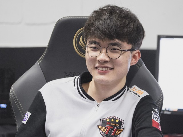 LMHT: Các tuyển thủ SKT T1 bắt đầu hành trình leo rank tại Châu Âu, người lười nhất bất ngờ là Faker - Ảnh 1.