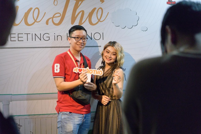 Hảo Thỏ xúc động rơi nước mắt trong buổi offline Fan Meeting đầu tiên trong sự nghiệp - Ảnh 16.