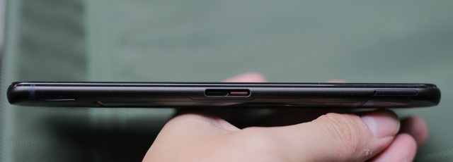 Nắn tận tay ROG Phone 2: Smartphone gaming hơn 20 triệu liệu chơi có sướng như lời đồn - Ảnh 5.