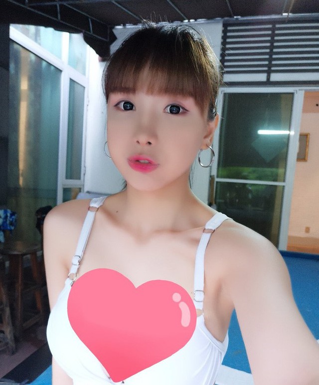 Tuyển tập hot girl chỉ đẹp khi không lỡ bị bóc mẽ nhan sắc thật ngoài đời, đen thôi chứ đỏ quên đi! - Ảnh 2.