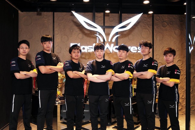 LMHT: Thất bại trong việc gia hạn hợp đồng với tuyển thủ, Flash Wolves đứng trước nguy cơ tan rã - Ảnh 3.