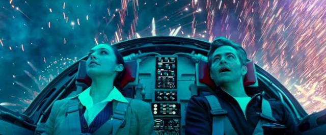 Hot: Wonder Woman 1984 bị lộ toàn bộ cốt truyện, công chúa Diana vì quá “si tình” mà khiến cả thế giới gặp nguy hiểm - Ảnh 5. Hot: Wonder Woman 1984 bị lộ toàn bộ cốt truyện, công chúa Diana vì quá “si tình” mà khiến cả thế giới gặp nguy hiểm - Ảnh 5.