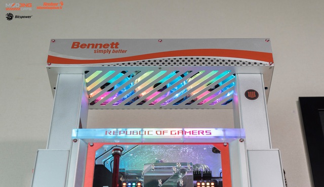 Nghệ sĩ làm PC Nhện Hổ Phách lại khiến game thủ đứng hình với bộ máy tính trạm xăng cực chuẩn - Ảnh 7.