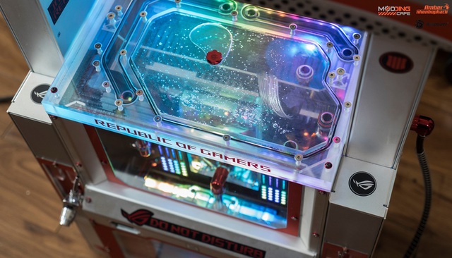 Nghệ sĩ làm PC Nhện Hổ Phách lại khiến game thủ đứng hình với bộ máy tính trạm xăng cực chuẩn - Ảnh 9.