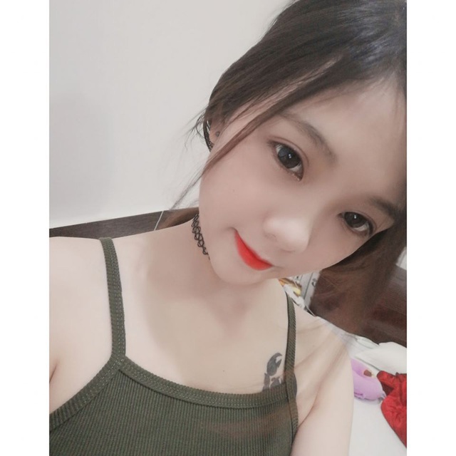 Được Thầy Ba thuê duo trong buổi stream, nữ sinh 2k5 trở thành cháu gái quốc dân chỉ sau một đêm - Ảnh 7. Được Thầy Ba thuê duo trong buổi stream, nữ sinh 2k5 trở thành cháu gái quốc dân chỉ sau một đêm - Ảnh 7.