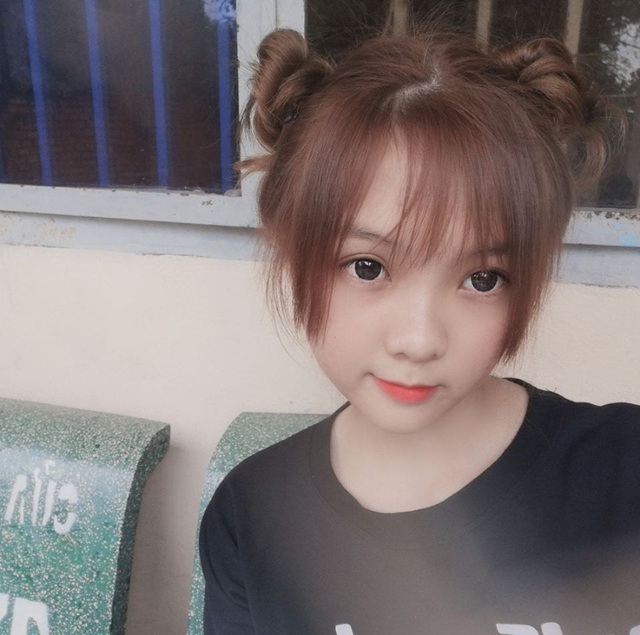Được Thầy Ba thuê duo trong buổi stream, nữ sinh 2k5 trở thành cháu gái quốc dân chỉ sau một đêm - Ảnh 5. Được Thầy Ba thuê duo trong buổi stream, nữ sinh 2k5 trở thành cháu gái quốc dân chỉ sau một đêm - Ảnh 5.