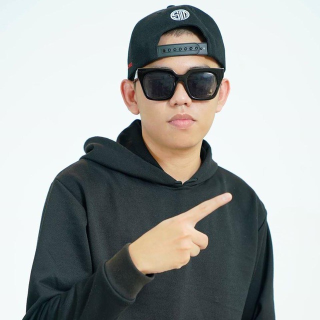 Điểm mặt top streamer đáng xem nhất khi trào lưu Rắn Săn Mồi Online trở lại - Ảnh 12. Điểm mặt top streamer đáng xem nhất khi trào lưu Rắn Săn Mồi Online trở lại - Ảnh 12.