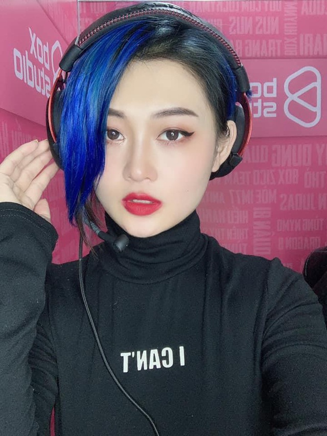 Điểm mặt top streamer đáng xem nhất khi trào lưu Rắn Săn Mồi Online trở lại - Ảnh 4. Điểm mặt top streamer đáng xem nhất khi trào lưu Rắn Săn Mồi Online trở lại - Ảnh 4.
