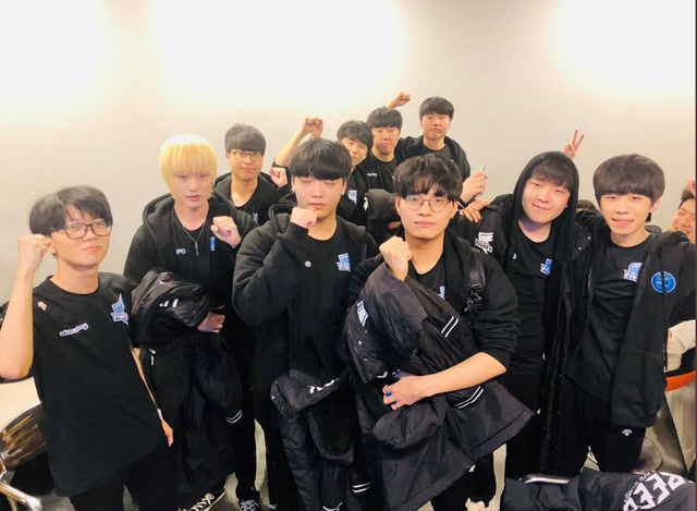 Không chỉ VCS, KeSPA Cup của Hàn Quốc cũng gặp sự cố khiến giải đấu bị delay từ tối tới rạng sáng - Ảnh 2. Không chỉ VCS, KeSPA Cup của Hàn Quốc cũng gặp sự cố khiến giải đấu bị delay từ tối tới rạng sáng - Ảnh 2.