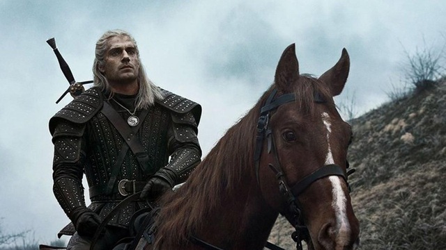 The Witcher được người xem khen nức nở, Game of Thrones cũng phải chào thua - Ảnh 2.