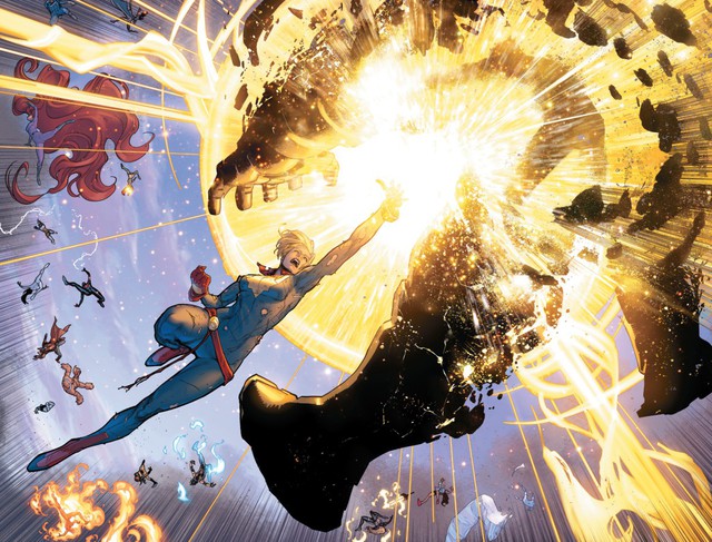 Tạo riêng một siêu chiến giáp để khắc chế Captain Marvel, nhưng Iron Man vẫn bị bán hành đến hôn mê bất tỉnh - Ảnh 2.