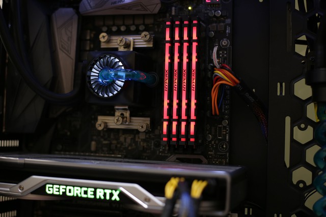 Kingston HyperX Predator RGB - Kit RAM xương cá nhiều màu rất dữ dội cho game thủ cá tính - Ảnh 10.