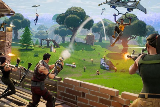 Bị sa thải vì chơi Fortnite với học sinh, thấy giáo cay cú kiện ngược lại cả trường - Ảnh 1.