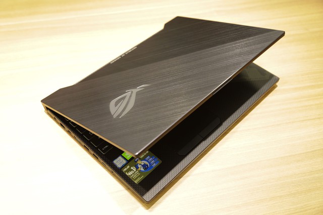 Trải nghiệm laptop gaming Asus ROG Strix SCAR II mới nâng cấp RTX: Hiệu năng cực tốt - Ảnh 1.