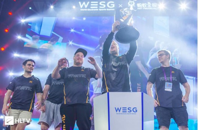 WESG 2018: Đại diện Việt Nam Revolution thua trắng trước Singularity và G2 Esports với tỉ số đáng quên - Ảnh 1.
