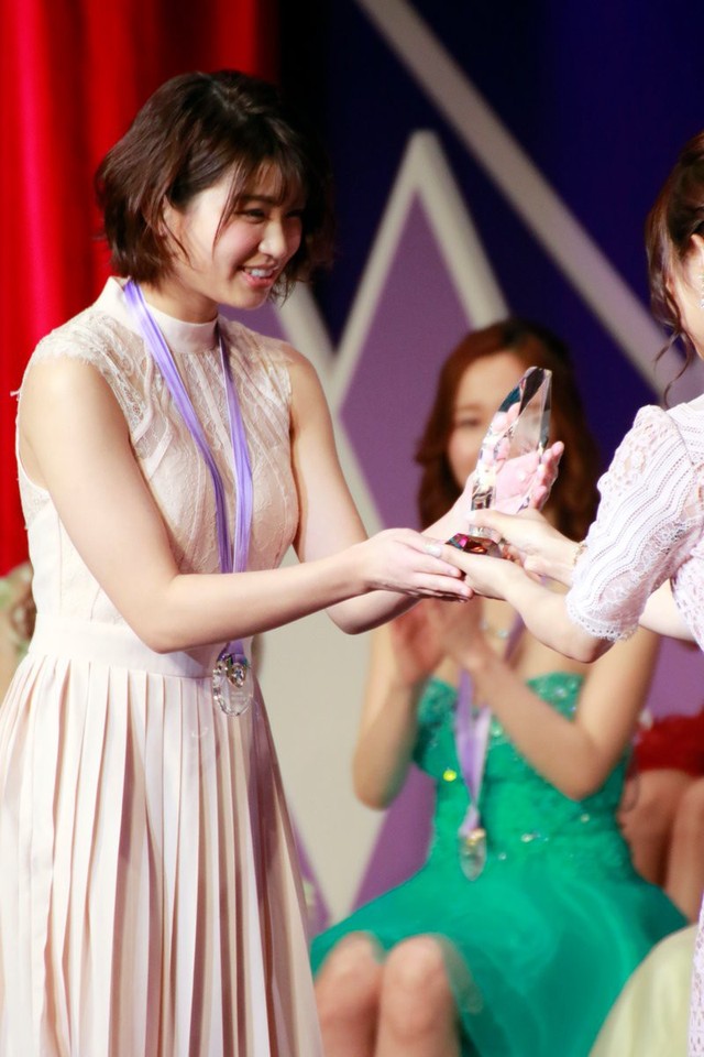Giải thưởng diễn viên phim người lớn xuất sắc nhất Nhật Bản: Toda Makoto lên ngôi hậu, Yui Hatano được vinh danh - Ảnh 4.