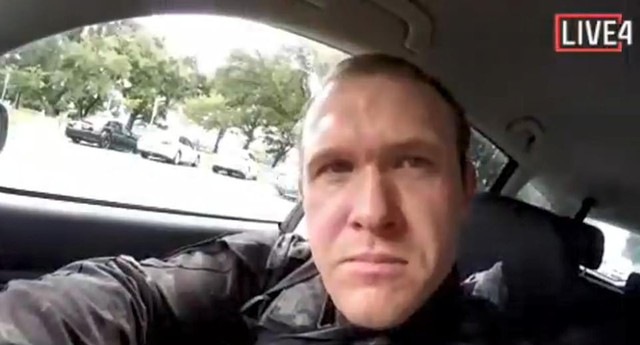Xả súng kinh hoàng tại New Zealand: Kẻ thủ ác đã hạ sát 40 người, còn livestream trực tiếp lên mạng và... ủng hộ Pewdiepie - Ảnh 1.