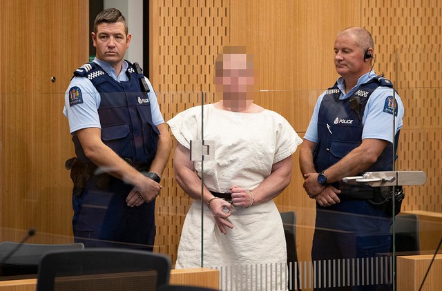 Tên cuồng sát xả súng tại New Zealand đã bị bắt, phải đứng trước vành móng ngựa chờ xét xử - Ảnh 1.