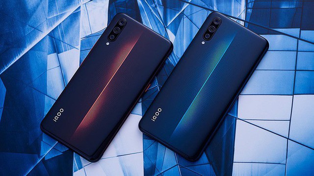 Vivo IQOO ra mắt: Snapdragon 855, RAM 12GB, ba camera sau, pin 4000mAh, giá từ 10.4 triệu đồng - Ảnh 2.