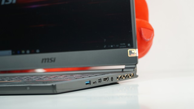 Cận cảnh MSI GS65 Stealth 8SE 225VN: Laptop gaming mạnh mẽ nhưng vẫn mỏng như người mẫu - Ảnh 7.